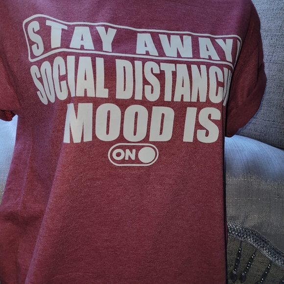 ⚘Graphic T shirt - Picture 3 of 6